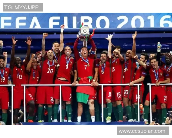 7月1日出生的足球巨星们:从传奇球员到现代偶像的成长历程